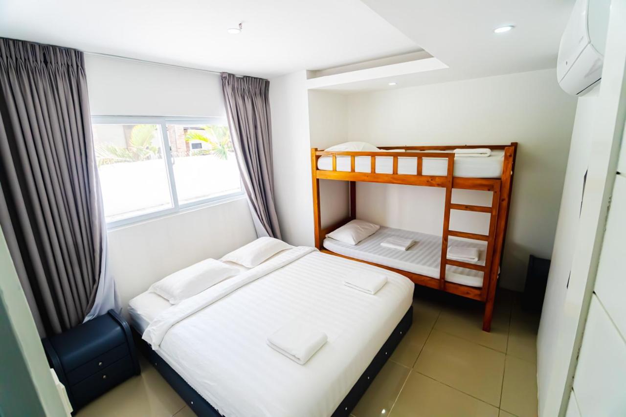 Chequers Suites Subic Bay Olongapo Exteriér fotografie