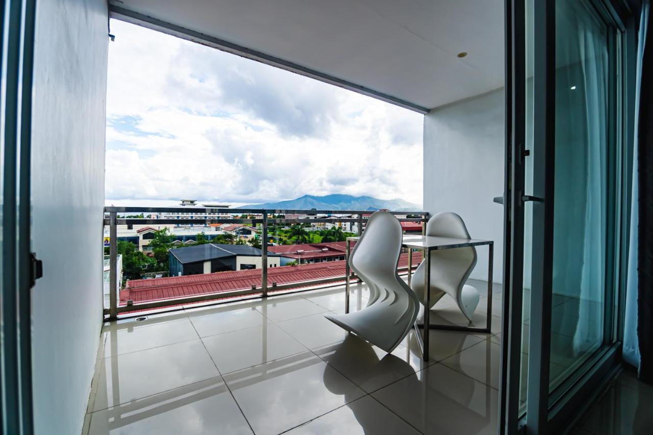 Chequers Suites Subic Bay Olongapo Exteriér fotografie