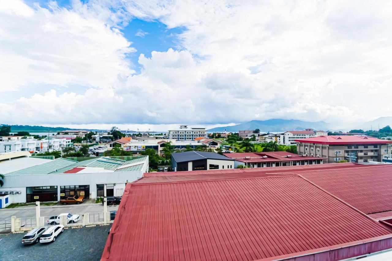 Chequers Suites Subic Bay Olongapo Exteriér fotografie