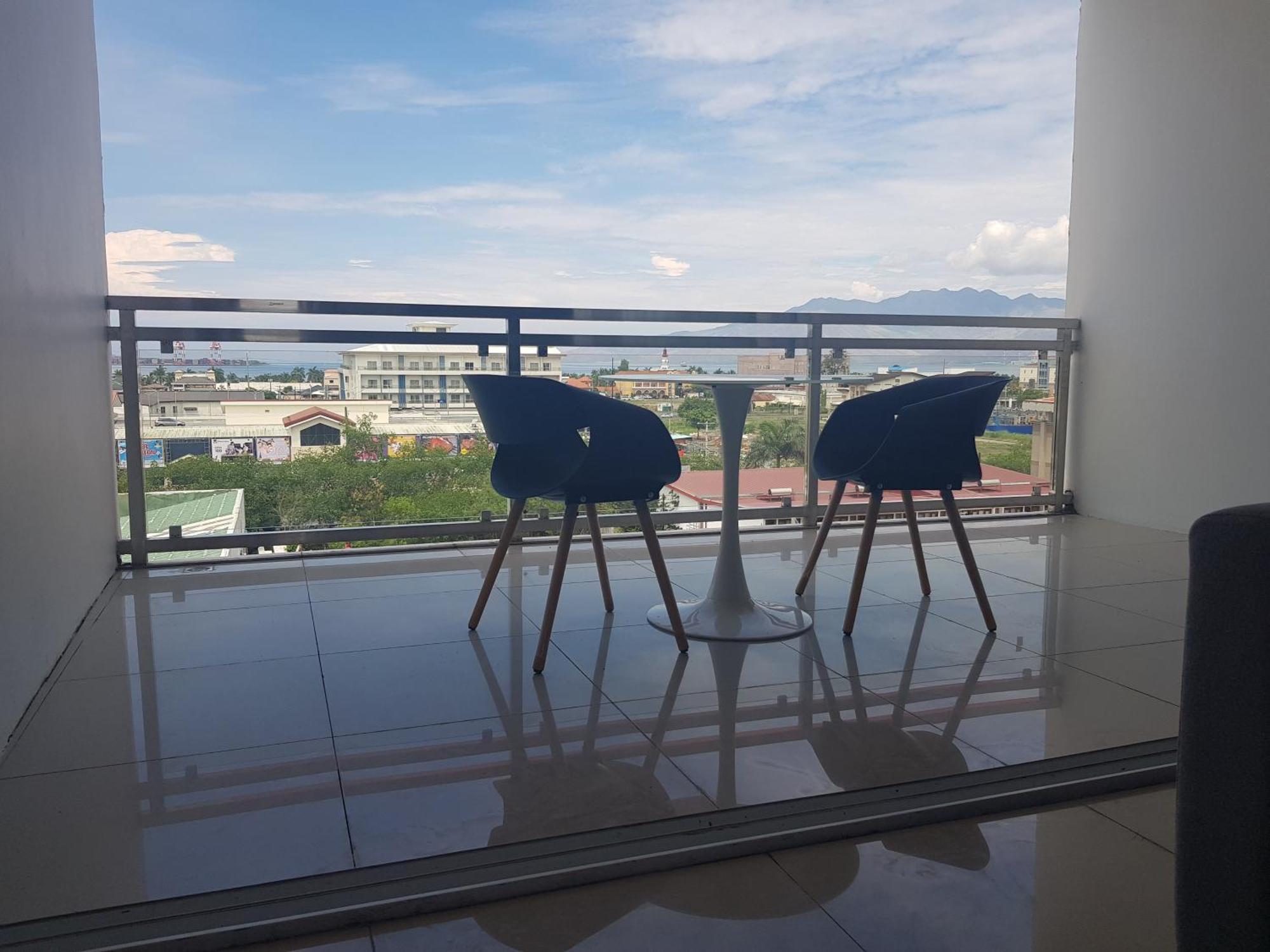Chequers Suites Subic Bay Olongapo Exteriér fotografie